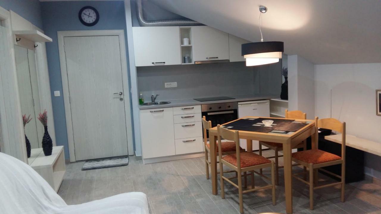 Apartments Sovran Vila Marija Прчань Екстер'єр фото