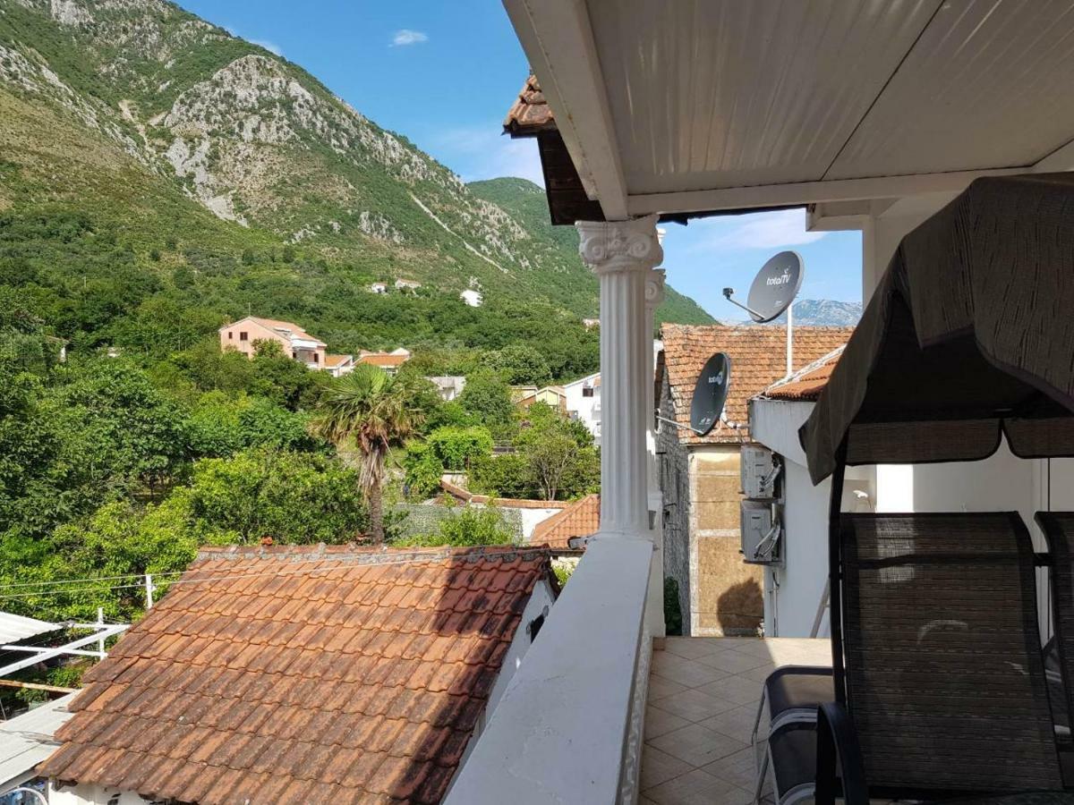 Apartments Sovran Vila Marija Прчань Екстер'єр фото